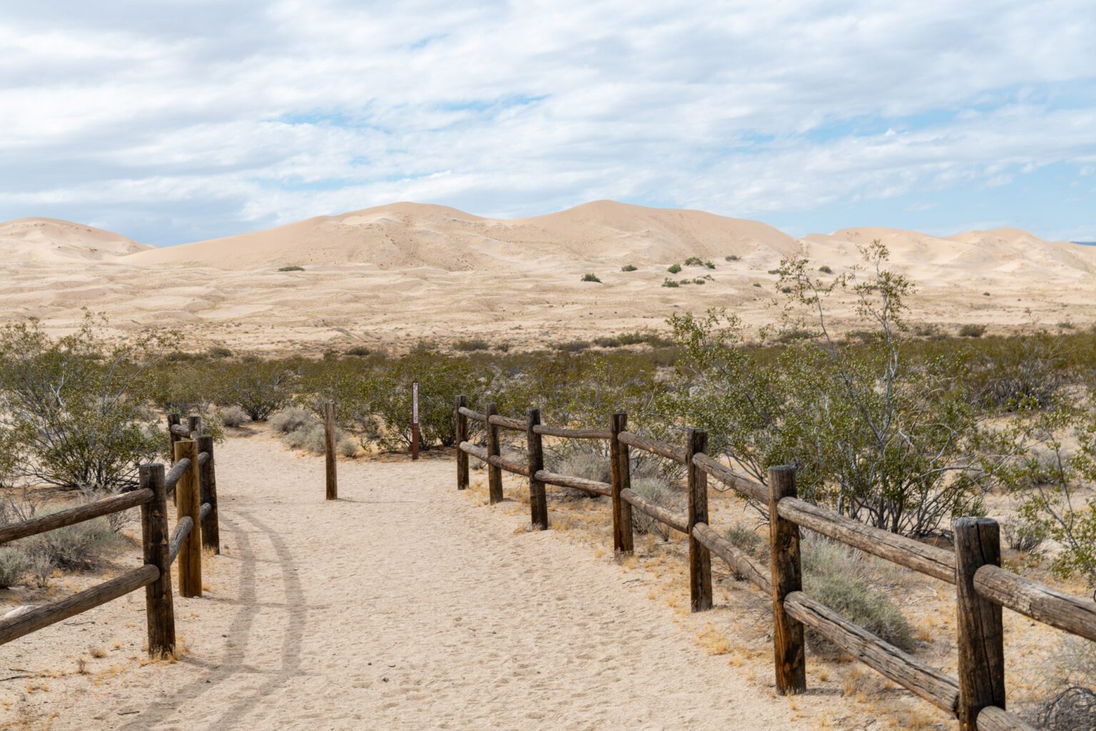 Kelso Dunes - Amazing America