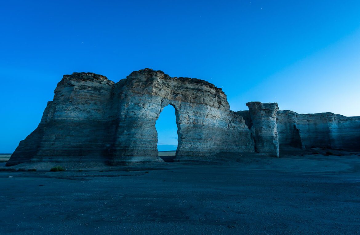 Monument Rocks (Kansas) Amazing America