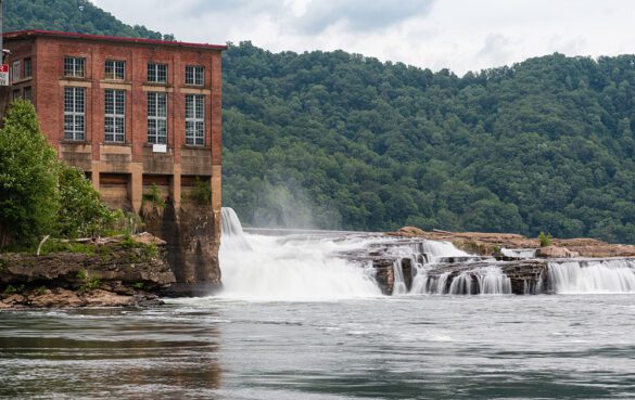 Kanawha Falls - Amazing America